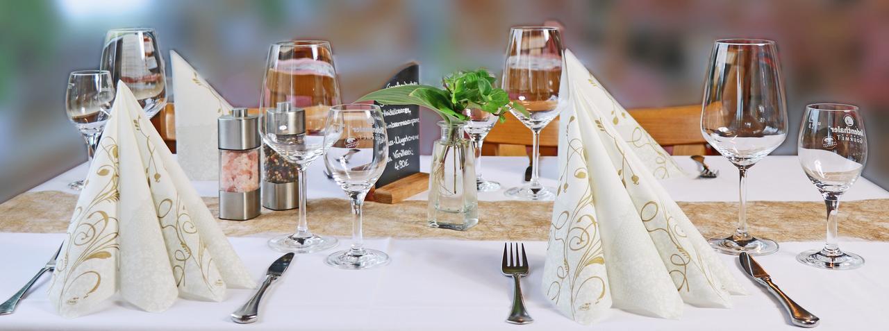 Restaurant Gruener Baum Hotel Leidersbach Екстериор снимка